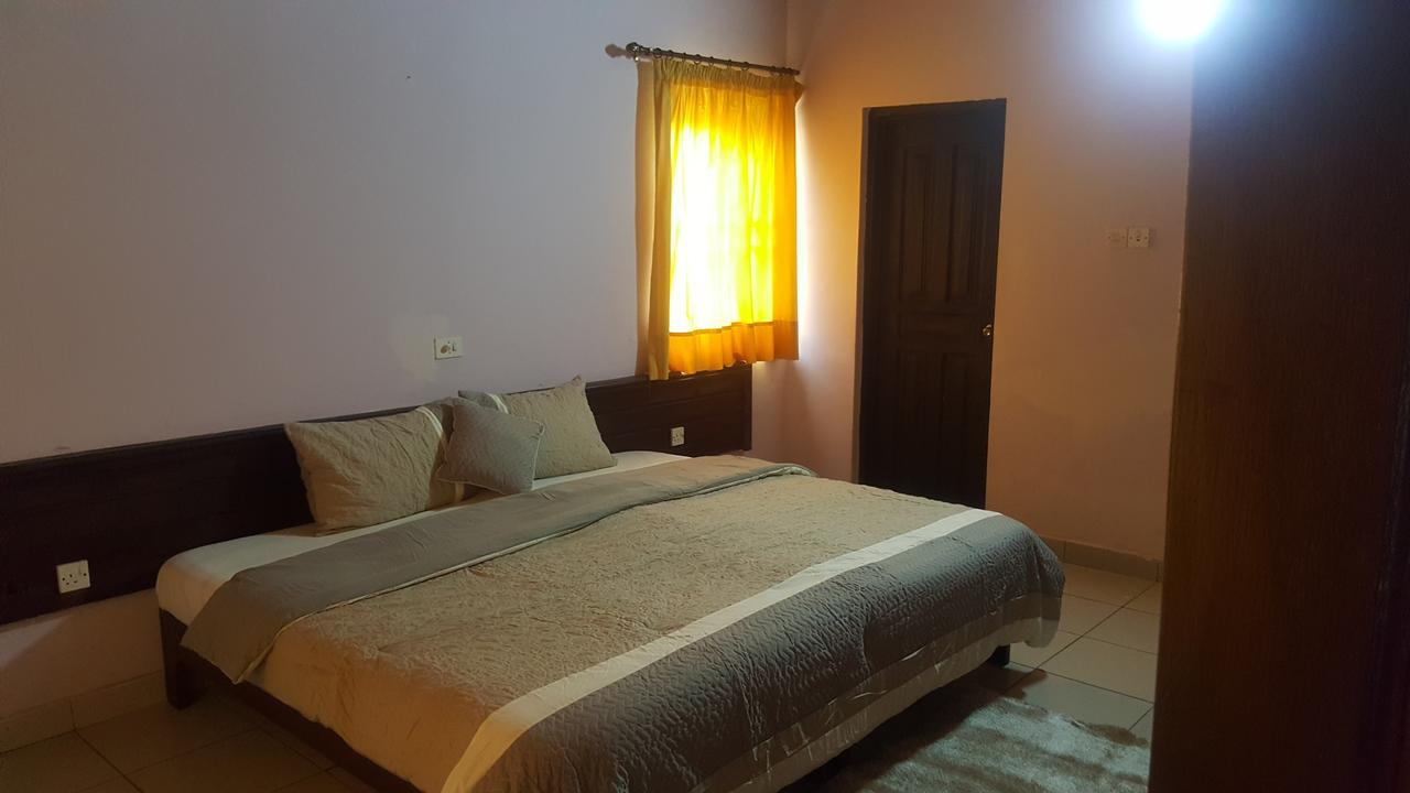 First Choice Hotel Accra Ngoại thất bức ảnh