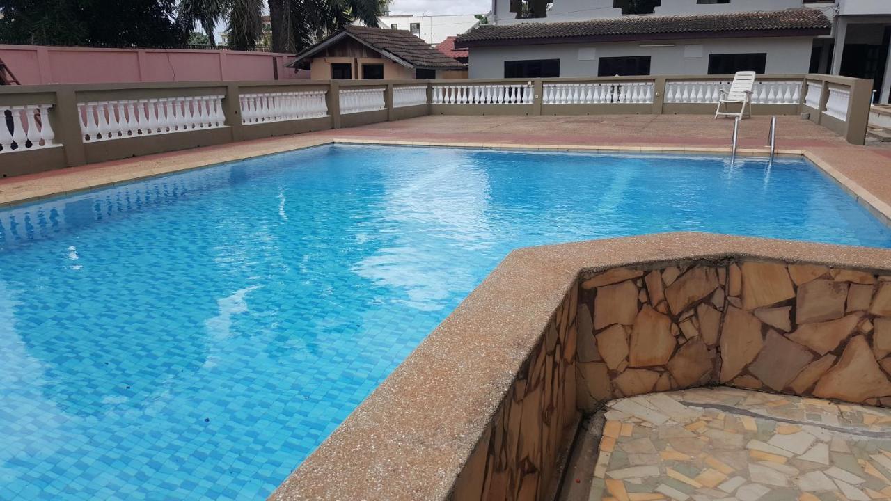 First Choice Hotel Accra Ngoại thất bức ảnh